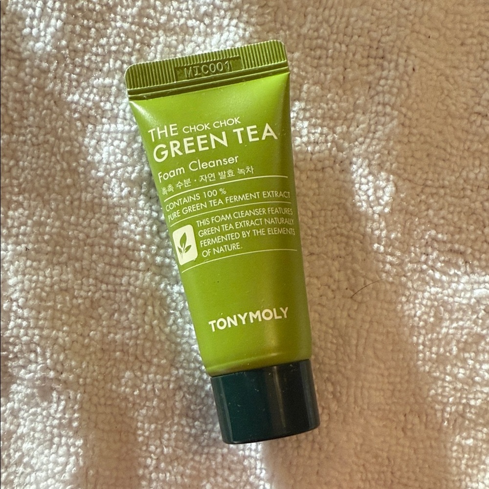 The Chok Chok Green Tea Foam Cleanser